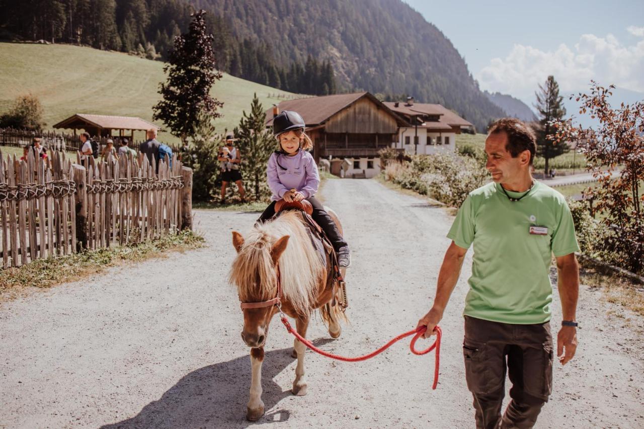 Familienhotel Huber Валес Екстериор снимка